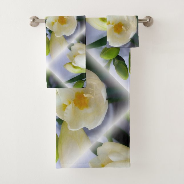 white yellow freesia bath towel set (Insitu)