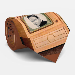 Who’s on TV print Tie