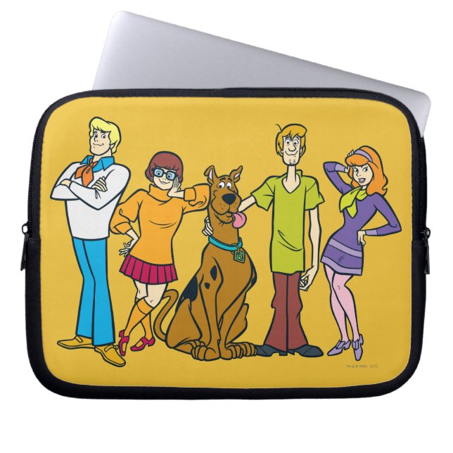 Whole Gang 14 Mystery Inc Laptop Sleeve (Front)