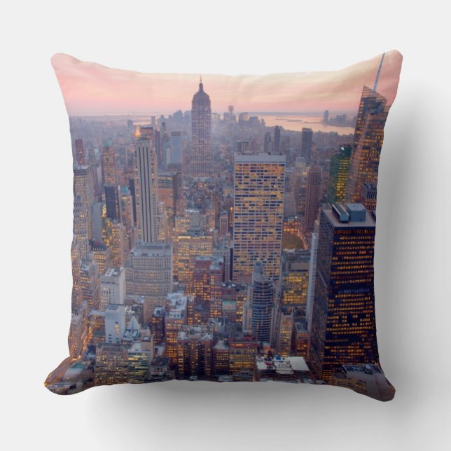 Wide view of Manhattan at sunset Cushion (Front)
