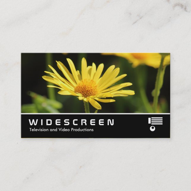 Widescreen 0495 - Yellow Daisy Business Card (Front)