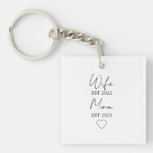 Wife & Mom Est. – Minimalist Valentine Gift Key Ring