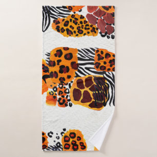 Wild animal mix seamless pattern. Jaguar, leopard, Bath Towel