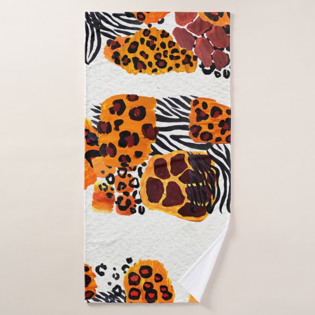 Wild animal mix seamless pattern. Jaguar, leopard, Bath Towel (Bath Towel)