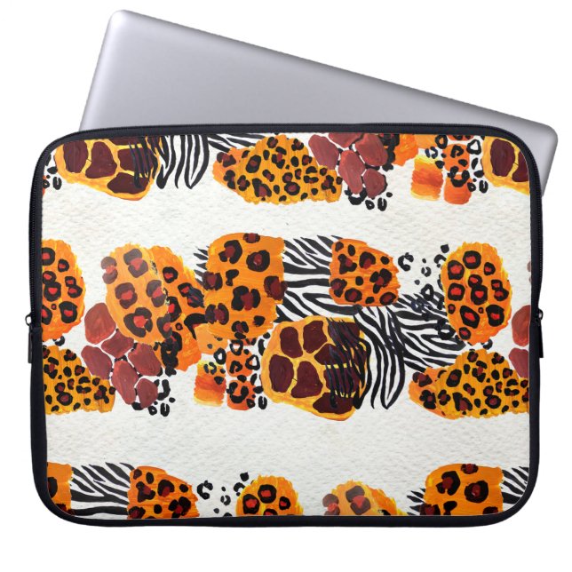 Wild animal mix seamless pattern. Jaguar, leopard, Laptop Sleeve (Front)