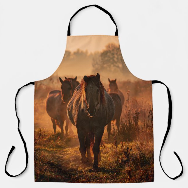 Wild Horses: Intense Gaze Encounter Apron (Front)