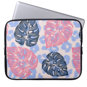 Wild jungle seamless pattern,background with hand laptop sleeve