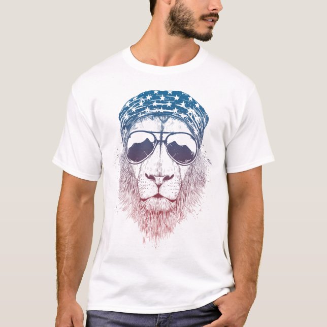 Wild lion T-Shirt (Front)