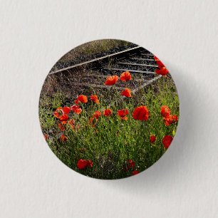 Wild poppy 3 cm round badge