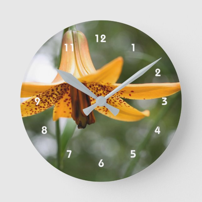 Wild Spotted Canadian Lily Flower Nature Round Clock (Front)
