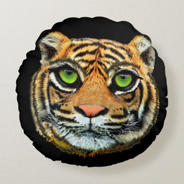 Wild Tiger Face on Black Round Pillow (Front)
