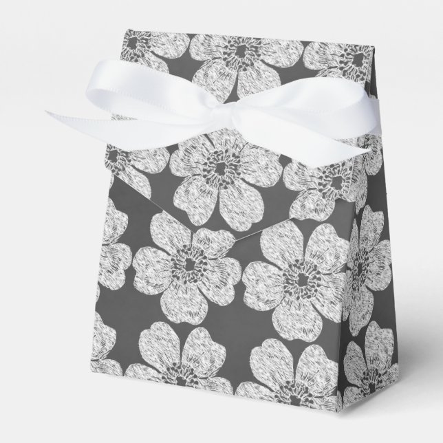 Wild White Roses Chalkboard Favour Box (Front Side)