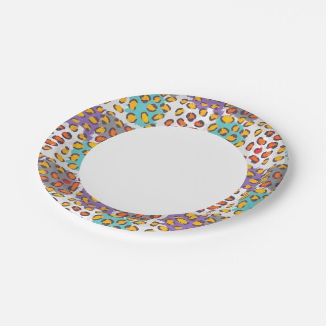 Wildlife animal pattern paper plate (Angled)