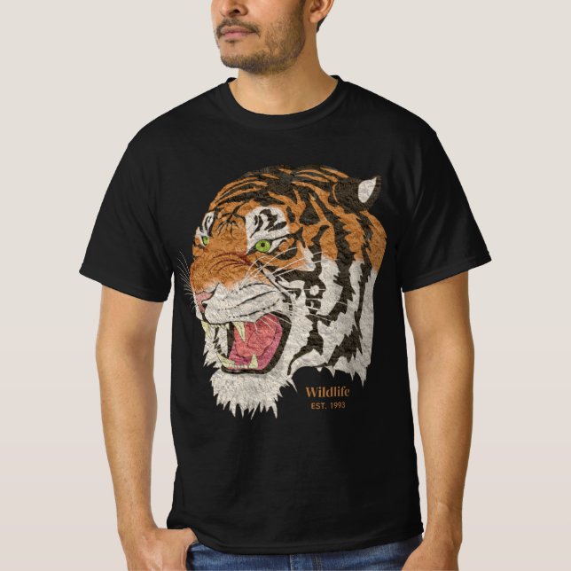 Wildlife tiger EST 1993 modern classic men black T-Shirt (Front)