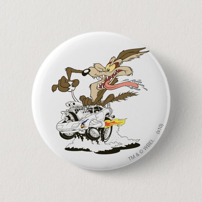 WILE E. COYOTE™ Crazy Driver 6 Cm Round Badge (Front)