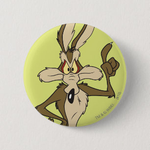 Wile E. Coyote Standing Tall 6 Cm Round Badge