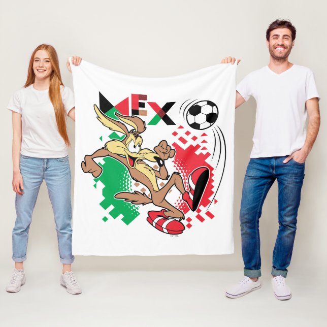 WILE E. COYOTE™ Team Mexico Soccer Graphic Fleece Blanket (In Situ)