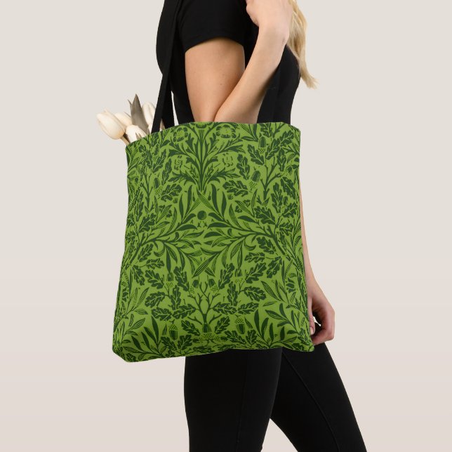 William Mirrors Acorns & oak leaves Pattern Green Tote Bag (Close Up)