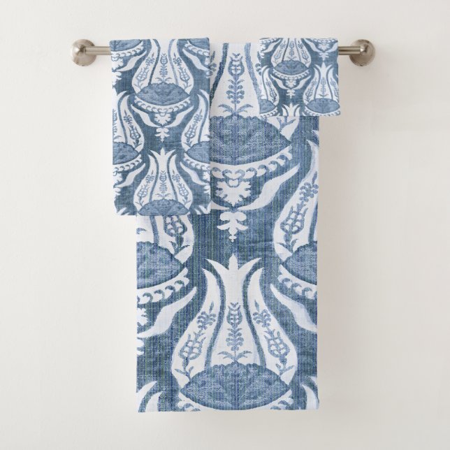 William Morris Blue Floral Pattern Classic Bath Towel Set (Insitu)