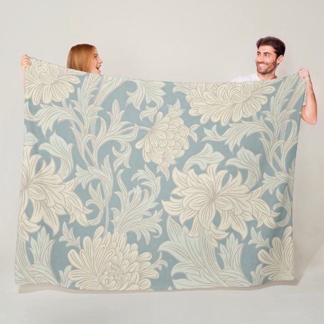 William Morris Chrysanthemum Pattern Fleece Blanket (In Situ)