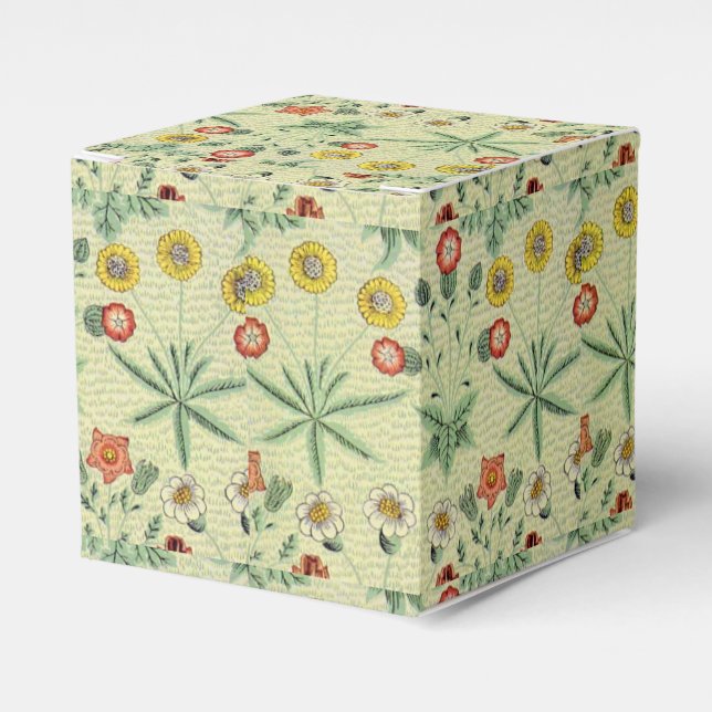William Morris Daisy Floral Wallpaper Pattern Favour Box (Front Side)