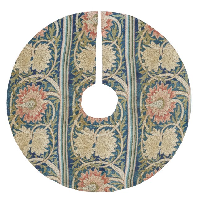 William Morris Pink Floral Silk Embroidery Antique Brushed Polyester Tree Skirt (Front)