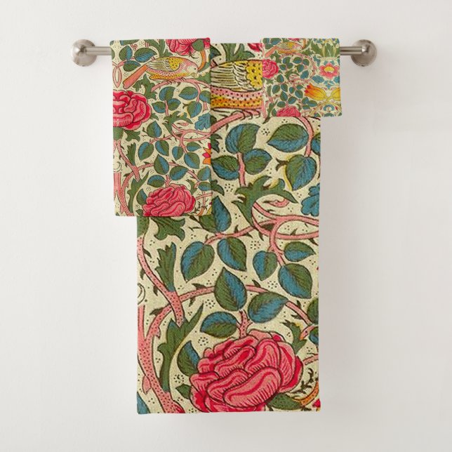 William Morris Rose Floral Chintz Pink Bath Towel Set (Insitu)