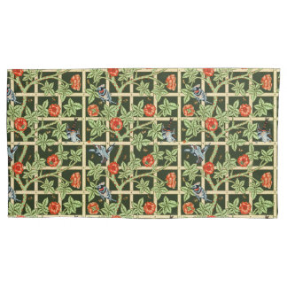 William Morris Trellis Pattern in Green Pillowcase