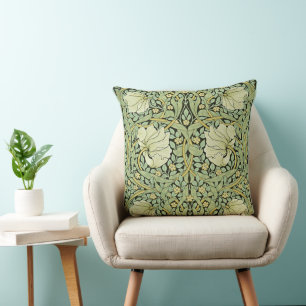 William Morris vintage design, Pimpernel in Green Cushion