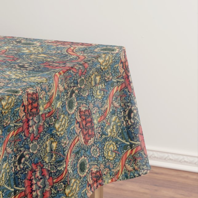  William Morris Vintage Floral Pattern Tablecloth (In Situ)