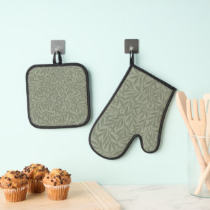 William Morris Willow Pattern Antique Sage Green Oven Mitt & Pot Holder Set
