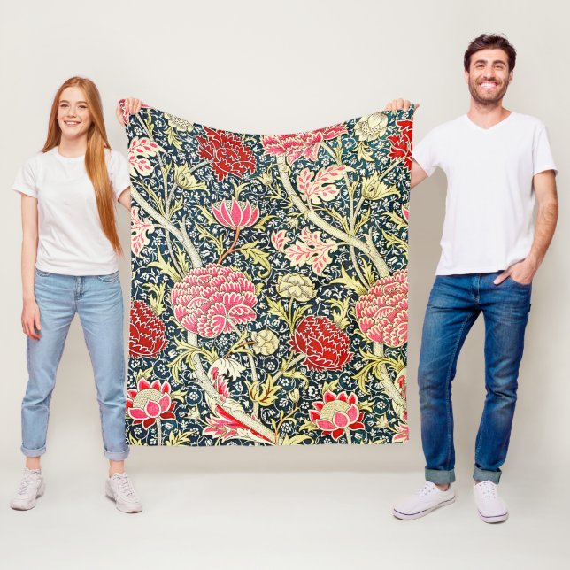 William Morris's Cray famous pattern Fleece Blanket (In Situ)