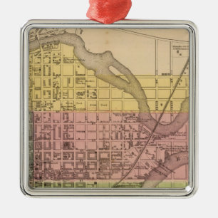 Wilmington Metal Tree Decoration