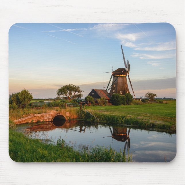 Windmill in the countryside in Holland mousepad (Front)