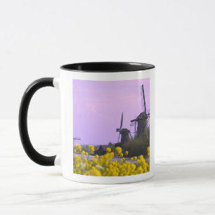 Windmills along the canal in Kinderdijk, Mug