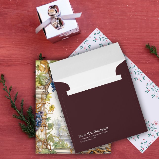 Wine Coloured simple Elegant Custom Wedding Envelope (Wine Colored simple Elegant Custom Wedding Envelope)