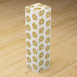 Wine Gift Box-Christmas Snowflakes Wine Box<br><div class="desc">This wine gift box is shown in a festive Christmas holiday gold snowflakes print.
Customise this box or buy as is.





Stock Image</div>