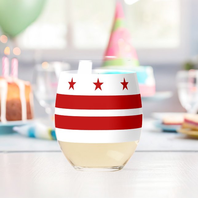 Wine Glass with flag of Washingtond DC, USA (Insitu (Birthday))