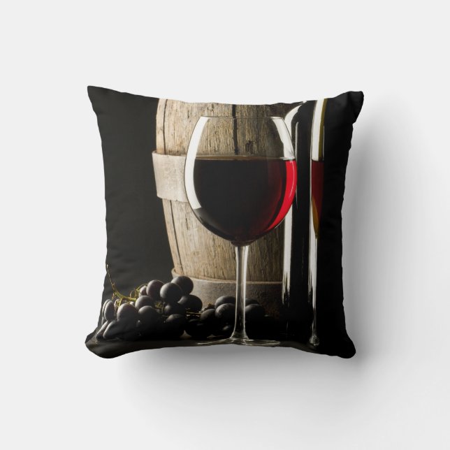 Wine Lover's throw pillow (Front)