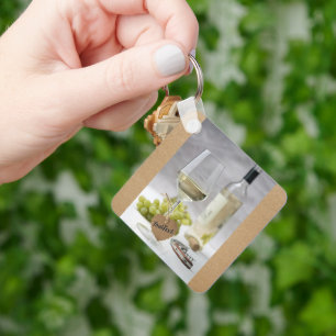 Wine Sommelier Vine Lover Bottle Grape Design Lugg Key Ring