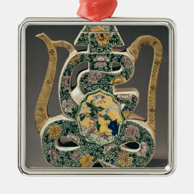 Wine vase in the form of the character 'shou' metal ornament (Front)