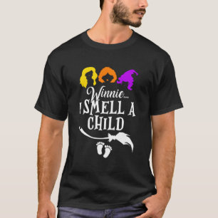 Winnie I Smell A Child Halloween Pregnancy Announc T-Shirt