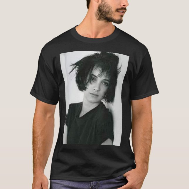 Winona Ryder - Poster   T-Shirt (Front)