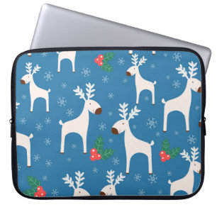 Winter background with deers ( seamless pattern)an laptop sleeve