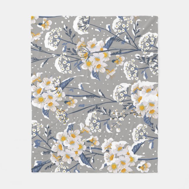 Winter Blossom: Delicate Floral Pattern Fleece Blanket (Front)