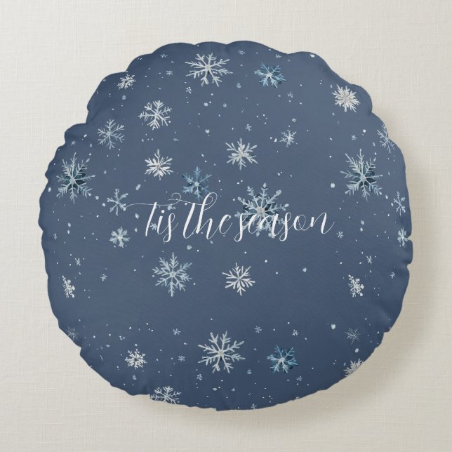 Winter Blue Silver Snowflakes Christmas Round Cushion (Front)