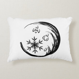 Winter Crest Decorative Cushion
