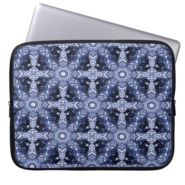 Winter Dragons.... Laptop Sleeve (Front)