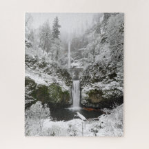 Winter Snow at Multnomah Falls in Oregon Jigsaw Pu
