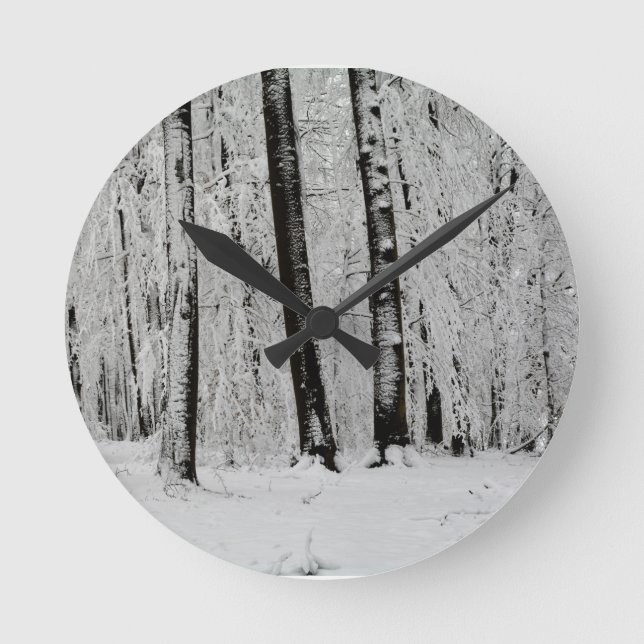 Winter Snow Trees   -     - Round Clock (Front)